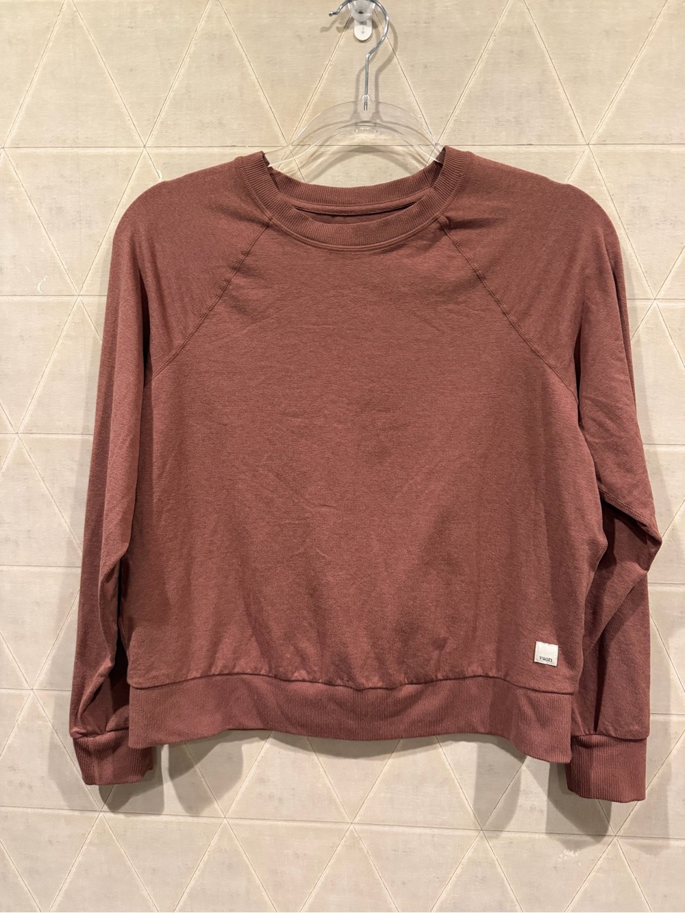 Vuori Long Sleeve Halo Crew Pink / Red Heather Small - Picture 3 of 8